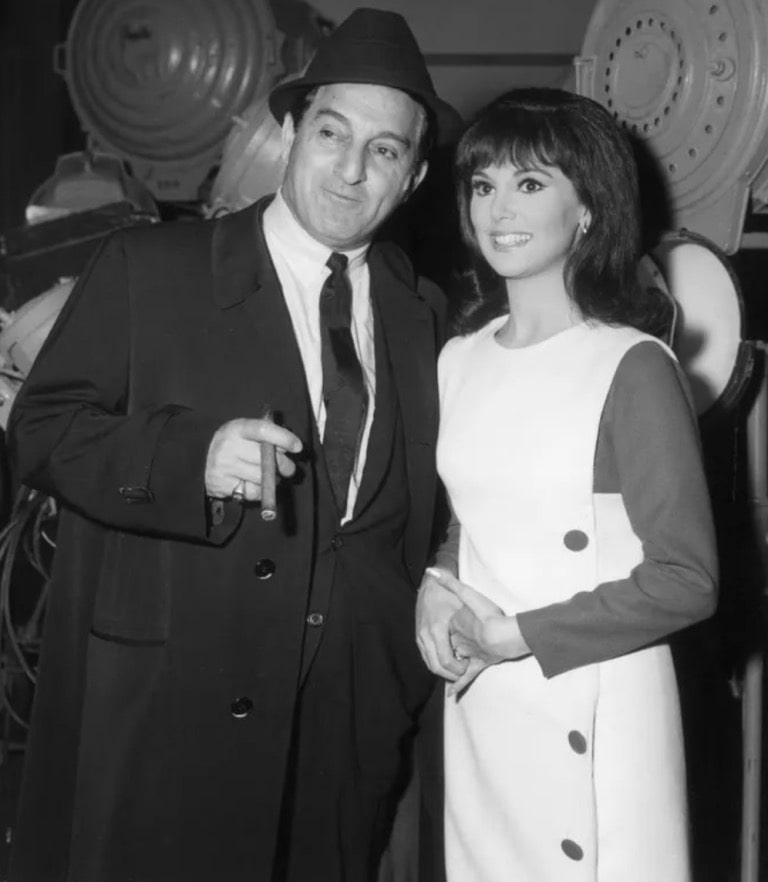 Marlo Thomas with her father